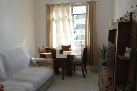 Sala de apartamento à venda com 3 quartos, 60m² em Tanque, Rio de Janeiro