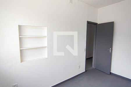 Sala de apartamento para alugar com 1 quarto, 45m² em Curicica, Rio de Janeiro