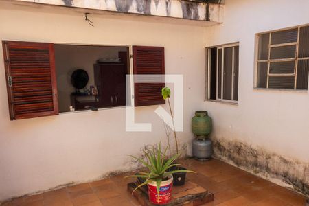 Quintal de casa à venda com 2 quartos, 80m² em Jardim Susana, São Paulo