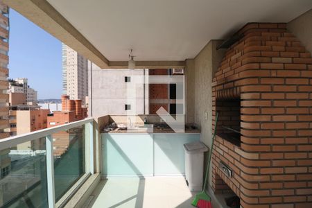 Varanda de apartamento para alugar com 3 quartos, 120m² em Balneario Guarujá, Guarujá