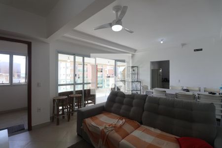 Sala de apartamento para alugar com 3 quartos, 120m² em Balneario Guarujá, Guarujá