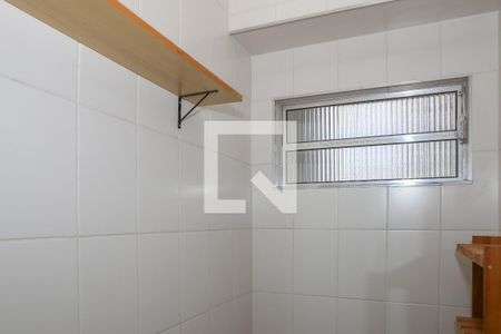 Lavabo de apartamento para alugar com 2 quartos, 62m² em Lapa, São Paulo