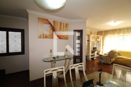 Sala de casa à venda com 4 quartos, 169m² em Vila Ester (zona Norte), São Paulo