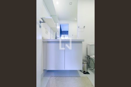 Banheiro de apartamento à venda com 1 quarto, 50m² em Vila Gertrudes, São Paulo