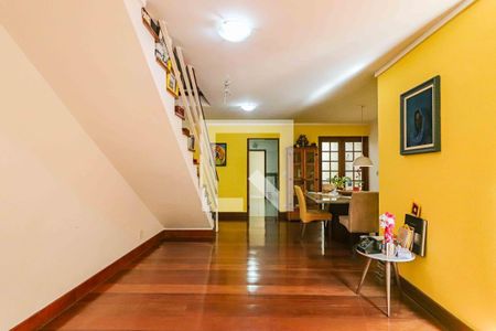 Sala de casa à venda com 4 quartos, 138m² em Jardim Trussardi, São Paulo