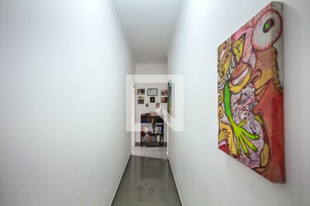 Corredor de casa à venda com 5 quartos, 250m² em Vila Sonia, São Paulo