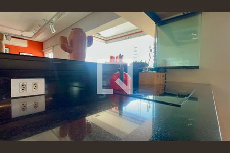 Cozinha de apartamento para alugar com 1 quarto, 60m² em Pinheiros, São Paulo