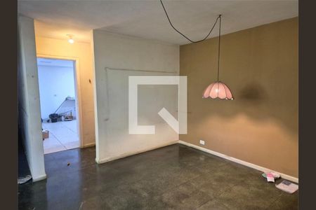 Casa à venda com 4 quartos, 320m² em Campo Belo, São Paulo