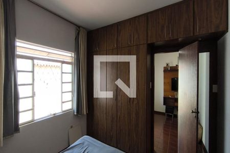 Casa à venda com 3 quartos, 180m² em Rio Branco, Belo Horizonte