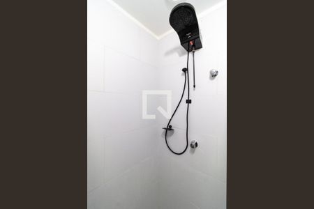 Banheiro de kitnet/studio para alugar com 1 quarto, 26m² em Pompeia, São Paulo