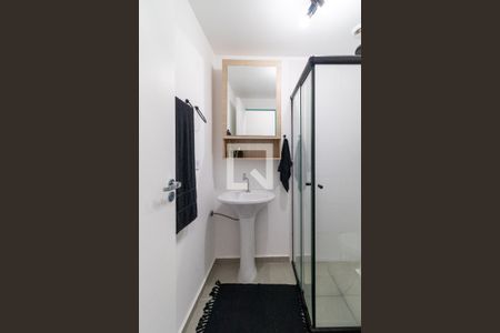 Banheiro de kitnet/studio para alugar com 1 quarto, 26m² em Pompeia, São Paulo