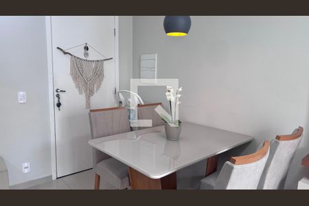 Sala de apartamento à venda com 2 quartos, 62m² em Jardim das Bandeiras, Campinas