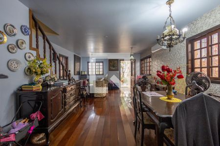 Sala de casa à venda com 7 quartos, 400m² em Grajaú, Rio de Janeiro