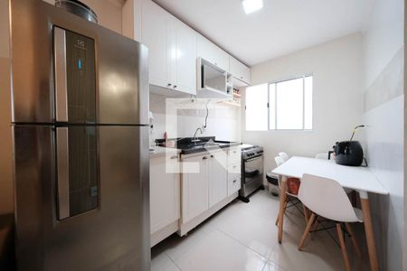 Sala/Cozinha de apartamento à venda com 2 quartos, 43m² em Vila Nhocuné, São Paulo