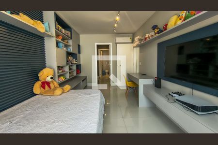 Suíte 1 de casa de condomínio à venda com 5 quartos, 300m² em Recreio dos Bandeirantes, Rio de Janeiro