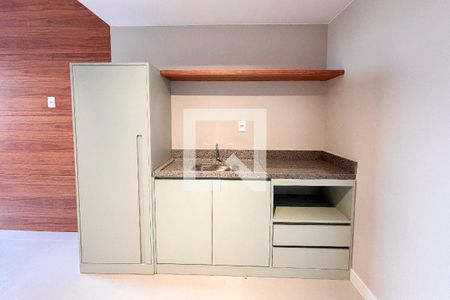 Sala/Cozinha de apartamento à venda com 1 quarto, 38m² em Chácara Seis de Outubro, São Paulo
