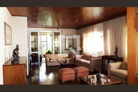 Casa à venda com 8 quartos, 395m² em Vila Campo Grande, São Paulo