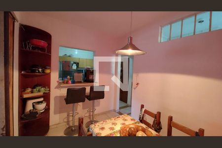 Casa à venda com 5 quartos, 312m² em João Pinheiro, Belo Horizonte