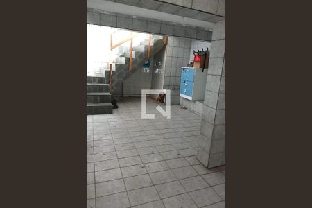 Casa à venda com 3 quartos, 175m² em Vila Apiai, Santo André