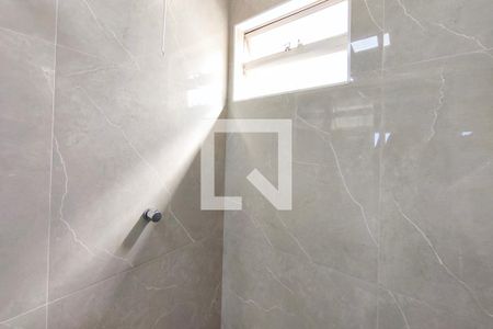Banheiro de apartamento à venda com 3 quartos, 87m² em Vila Progresso, Campinas
