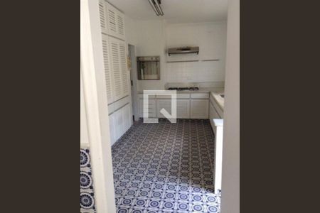 Casa à venda com 4 quartos, 500m² em Campo Belo, São Paulo