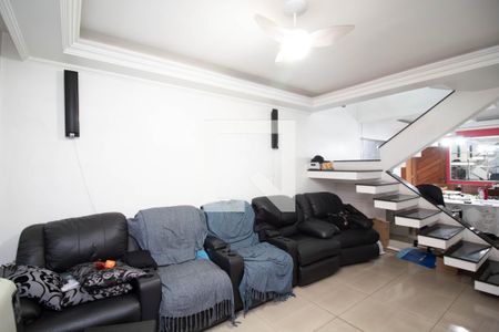 Casa à venda com 3 quartos, 220m² em Vila Tijuco, Guarulhos