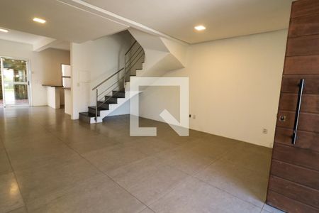 Sala de casa para alugar com 3 quartos, 150m² em Aberta dos Morros, Porto Alegre