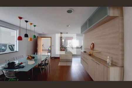 Casa à venda com 4 quartos, 290m² em Santo Antônio, São Caetano do Sul