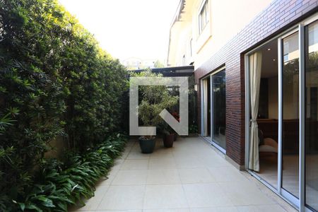 Jardim de casa de condomínio à venda com 3 quartos, 126m² em Jardim Colombo, São Paulo