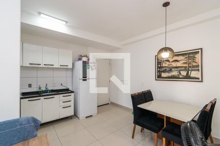 Sala de apartamento à venda com 2 quartos, 59m² em Vista Alegre, Rio de Janeiro