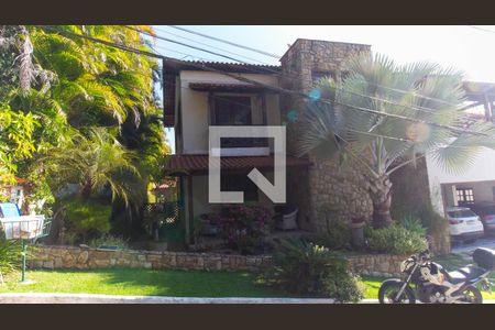 Fachada de casa de condomínio à venda com 4 quartos, 100m² em Badu, Niterói