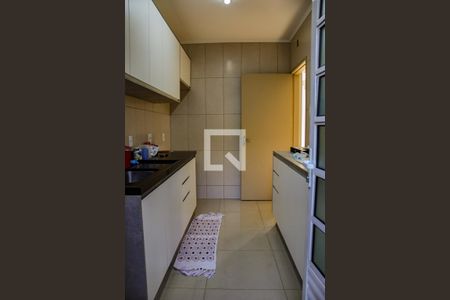 Cozinha de casa de condomínio para alugar com 2 quartos, 80m² em Cemucam, Cotia