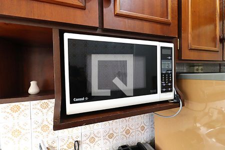 Cozinha de apartamento para alugar com 1 quarto, 50m² em Passo D’areia, Porto Alegre