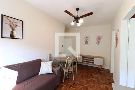 Sala de apartamento para alugar com 1 quarto, 50m² em Passo D’areia, Porto Alegre