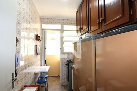 Cozinha de apartamento para alugar com 1 quarto, 50m² em Passo D’areia, Porto Alegre
