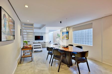 Casa à venda com 3 quartos, 160m² em Santo Amaro, São Paulo