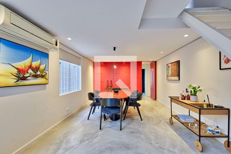 Casa à venda com 3 quartos, 160m² em Santo Amaro, São Paulo