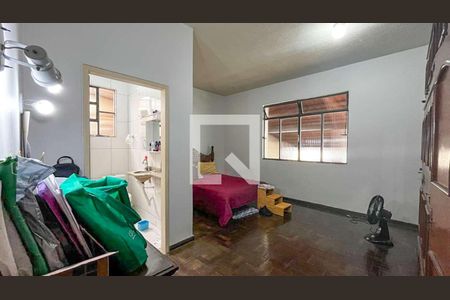 Casa à venda com 4 quartos, 300m² em Santa Terezinha, Belo Horizonte