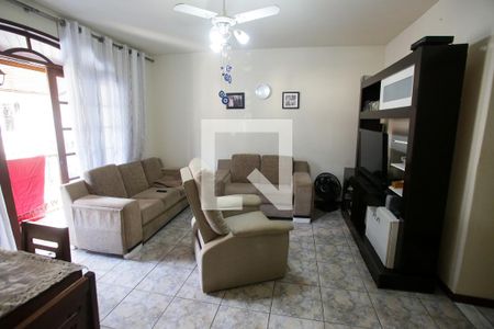 Sala de casa à venda com 3 quartos, 125m² em Taquara, Rio de Janeiro