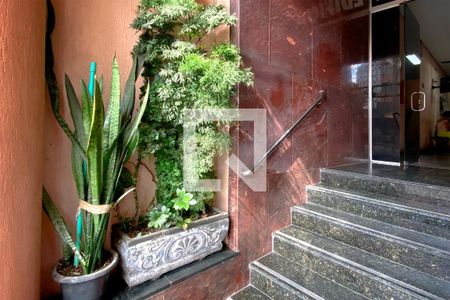 Entrada de apartamento para alugar com 2 quartos, 64m² em Centro, Belo Horizonte