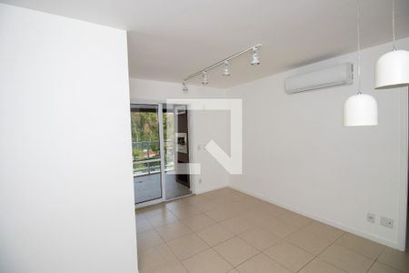 Sala de apartamento à venda com 2 quartos, 79m² em Barra da Tijuca, Rio de Janeiro
