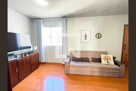 Sala de apartamento à venda com 4 quartos, 68m² em Sagrada Família, Belo Horizonte