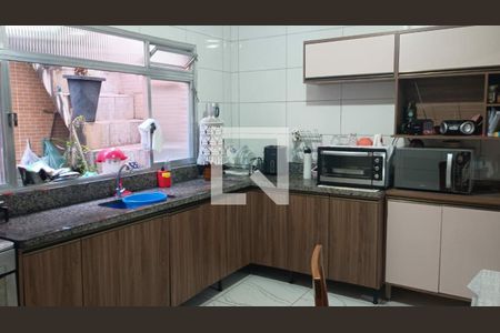 Casa à venda com 3 quartos, 125m² em Jardim Las Vegas, Santo André