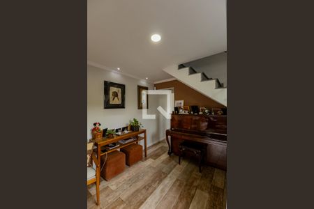 Sala de Estar de casa à venda com 3 quartos, 200m² em Vila do Castelo, São Paulo