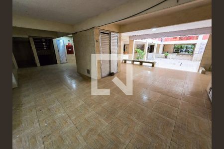 Área comum de apartamento para alugar com 2 quartos, 61m² em Del Castilho, Rio de Janeiro
