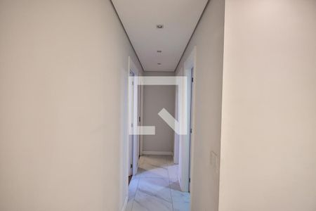 Corredor de apartamento à venda com 3 quartos, 113m² em Jardim Vazani, São Paulo