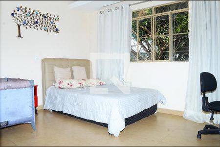 Quarto 1 de casa à venda com 4 quartos, 250m² em Goiânia, Belo Horizonte