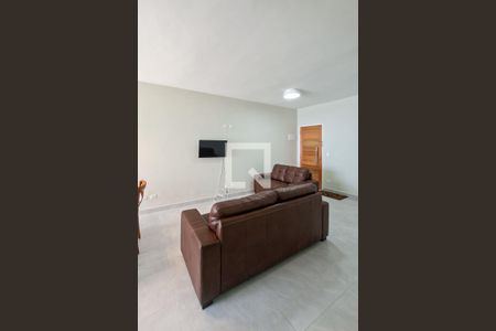 Sala de apartamento para alugar com 3 quartos, 95m² em Guilhermina, Praia Grande