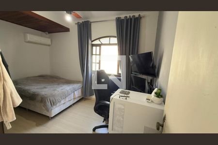 Casa à venda com 4 quartos, 250m² em Cantagalo, Niterói