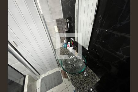 Banheiro de apartamento para alugar com 1 quarto, 50m² em Carandiru, São Paulo